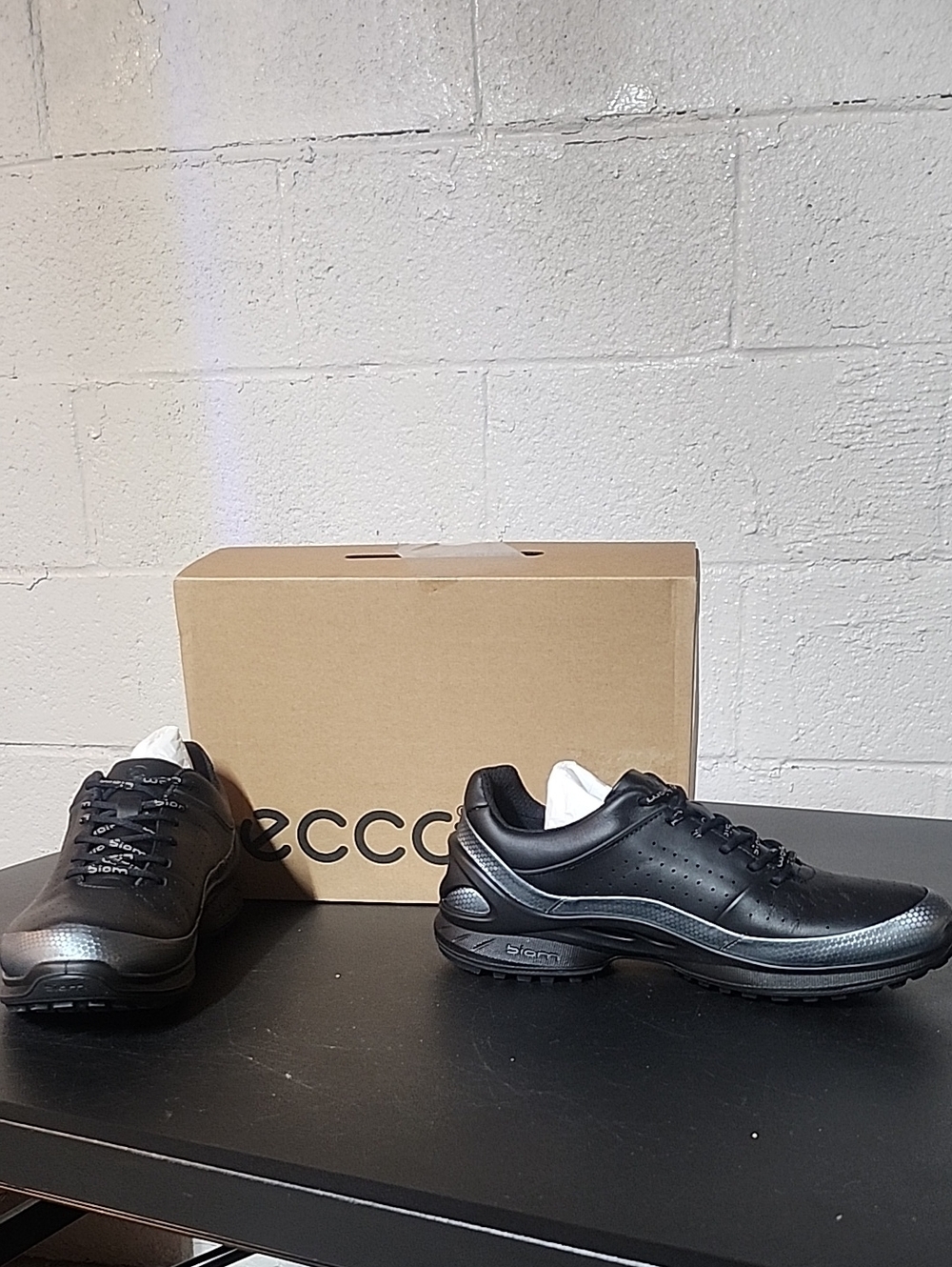 Ecco Women’s Black Leather Sneakers